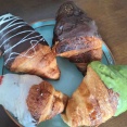 富山市中川原にオープンした『100日だけのチョコクロワッサン by TonyBake in富山（トニーベイク）』でクロワッサン各種買って食べてみた。
