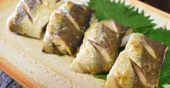 ちょっとオシャレに♪カマスの塩串焼き