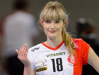 【画像】女子バレー・ポーランド代表の8番がヤバ可愛い😍wwwwwww