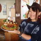 『クリスマスデコレーションバーガー！　予約受付中！！』の画像