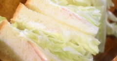 めっちゃ挟む♪レタスたっぷりハムサンド