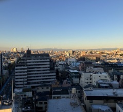 題名書き、難渋している