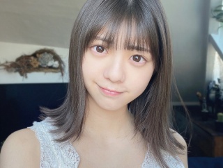 冨里奈央ちゃんのグラビアについて2