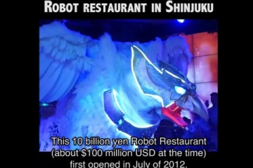 海外「クレイジーすぎるよ！」総工費100億円の歌舞伎町の名所「ロボットレストラン」に興奮する外国人