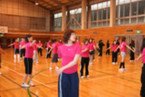 穴吹ビューティ専門学校 穴カレニュース