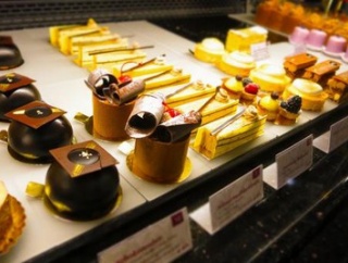 【悲報】町の洋菓子店がピンチ､倒産が過去最多 値上げしないと厳しいが値上げしたら売れず