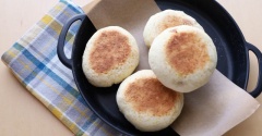 ホットケーキミックスで簡単！フライパンで作る「チョコ入りおやつパン」☆フーディストーノートにレシピ掲載のお知らせ