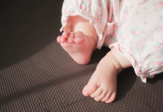 【悲報】医者「娘さん、ダウン症です」キラキラ女さん「人生終わった」→絶望へ！！