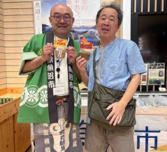 せっかく来てもらったけどさぁ、商品がまだ届いてないんだよ。。今日の都庁はそこからスタートしたけど、他のお客さんともお話できて楽しかったよ、坂詰社長！