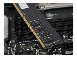 PCのメモリ128GBにしてる奴って何やってるんだ？