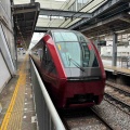 近畿日本鉄道の新型一般車両の8A系とひのとりは同じ赤色？