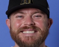 ビーズリー(29)通算成績 防御率2.82 40登板10勝8敗 WHIP1.17 ← クビやろな