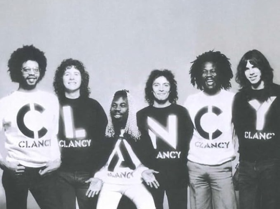 ■ SERIOUSLY SPEAKING・EVERY DAY ／ CLANCY