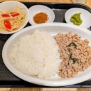 新宿駅東口の辛くないタイ料理「たいてん屋」で激安「ガパオライス（５４０円）とソムタム（２９０円）」