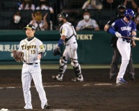 【阪神】岩崎優、接戦しのぎ今季初勝利で８年連続白星　リーグトップタイ14ＨＰ