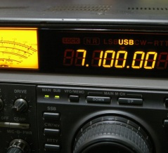 IC-775DX2　バックライトLED化