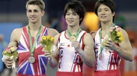 【中国】内村航平が体操世界選手権で優勝 → 表彰式の「君が代」が途中で打ち切られる