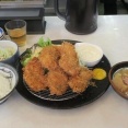 【画像】このカキフライ定食に880円出せますか？