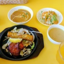 「インドネパールレストラン　タルカリーハウス」でランチを食す。