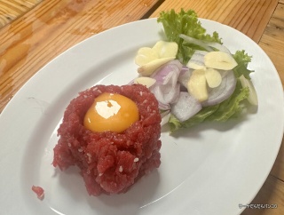 【ラープ ラップ ラップ プリディ43】　at　プラカノン通り沿い　〜生レバーが80B！エアコン完備に大進化した屋台・食堂〜