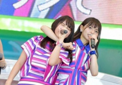 【GIF画像】かわえええｗ 齋藤飛鳥と与田祐希が"ごっつんこ"ｗｗｗ