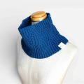 今夜販売開始！流れるような模様が美しいネックウォーマー「Falls Neck Warmer」