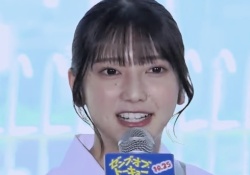 【画像】櫻坂の向井純葉とかいう不人気から大逆転した天才