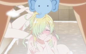 女性看護師さん、男性患者の身体を洗うために服を脱がす → とんでもない男性器が出てきてマジで驚くｗｗｗｗｗ