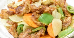 キリっとした味わい♪豚肉と揚げ野菜のレモン炒め