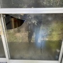 【菊池市】窓ガラスが割れた！そのまま放置は危険です｜ガラス割替工事を行いました