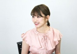 【乃木坂46】二の腕がｗ 井上小百合、インタビュー時の可愛い画像がコチラ。。。