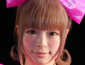 きゃりーさん、ツイのフォロワー200万人突破に歓喜「ぴぎゃああああああああああああああ