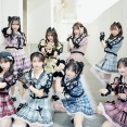 人気アイドル「野球のポーズですか？こんな感じかな？」ﾊﾟｼｬ