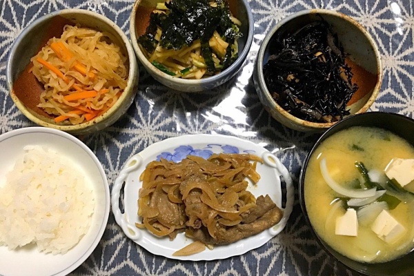 料理初心者 カレー粉とトマト缶使って簡単で美味しいチキンカレーを作る ふぅたこブログ