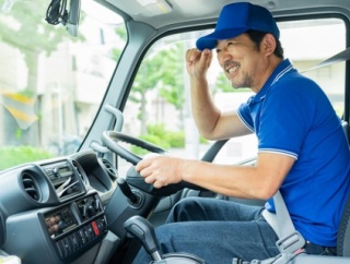 トラック運転手だけどコロナなりましたと会社に言うたら明日だけ出社してくれ言われた