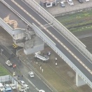 【事故】羽曳野でダンプカーが20m下に転落…現場の写真がヤバすぎる