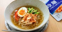 《モランボン連載》蒸し鶏のキムチ和え冷麺【#韓食レシピ #簡単レシピ #時短 #節約 #韓国料理 】