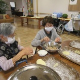 『餃子スープと二色丼。』の画像