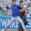 【日本ハム】斎藤佑樹氏、神宮で始球式　清宮幸太郎との“早実対決”実現