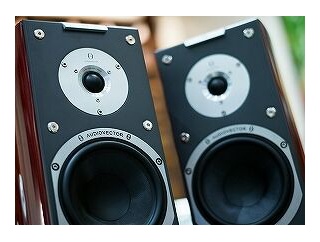 スピーカーケーブルって安物でもよいの？