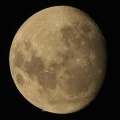 8月6日の月 - 20時頃には雲が激減しました