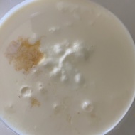 今日は「はちみつの日」なので優しい味わい！はちみつヨーグルトムース