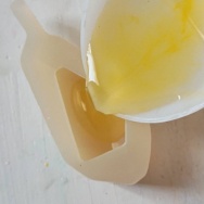 青春に忙しい娘。と、黄色い鉱石つくりました。