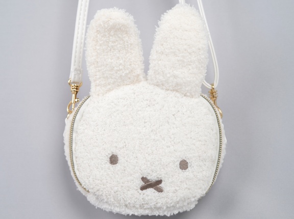 miffy いちごチャームの2WAYポーチ＆ショルダーバッグ BOOK