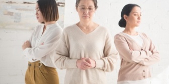 父が亡くなった時、私は相続放棄し母と姉、妹が相続。それから6年が過ぎ、母が脳梗塞で倒れた。
