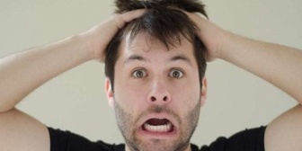 嫁仕事、俺、休日に家でゴロゴロしてたら、急に家の鍵が開いて義母登場。嫁が勝手に合鍵渡してたらしい…