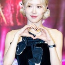 韓国　BLACKPINKロゼ～グラミー賞候補！って　(^_^)/~