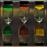 【物理学】新物質「時間結晶」、2グループが生成に成功