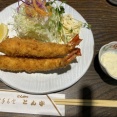 とん亭でトンカツ定食と海老フライ
