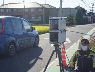 「生活道路は時速30キロに」奈良県警、法改正後初の速度違反取り締まり